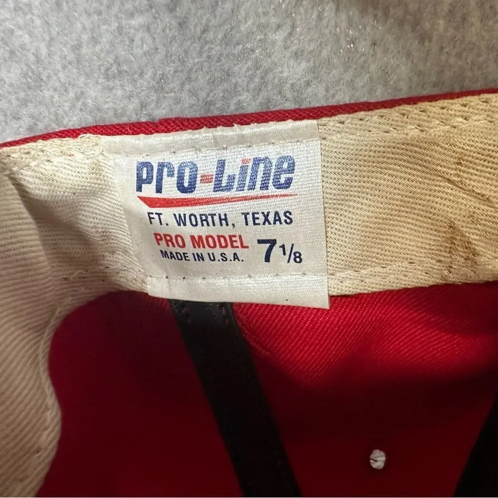 Vintage Pro Line Fitted Hat Adult 7-1/8 Red Front T Logo Embroidered USA Made‎